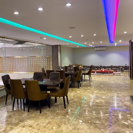 Landmark Hotel Suites Tabuk Extérieur photo
