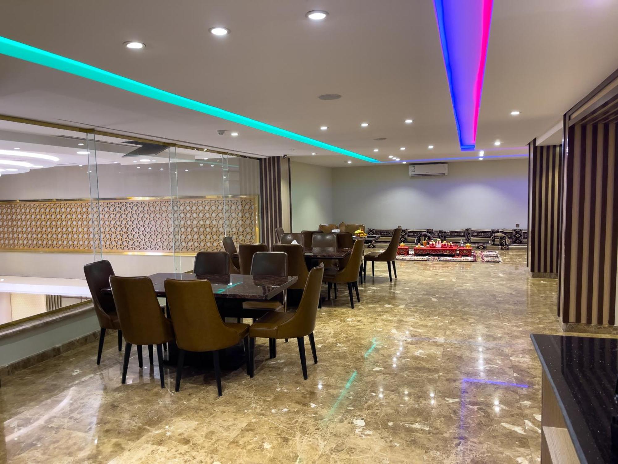 Landmark Hotel Suites Tabuk Extérieur photo